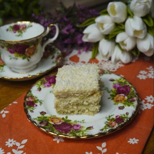 Deliciul cremos al Raffaello: Tort fără coacere cu ciocolată albă și cocos | Raffaello’s Creamy Deli