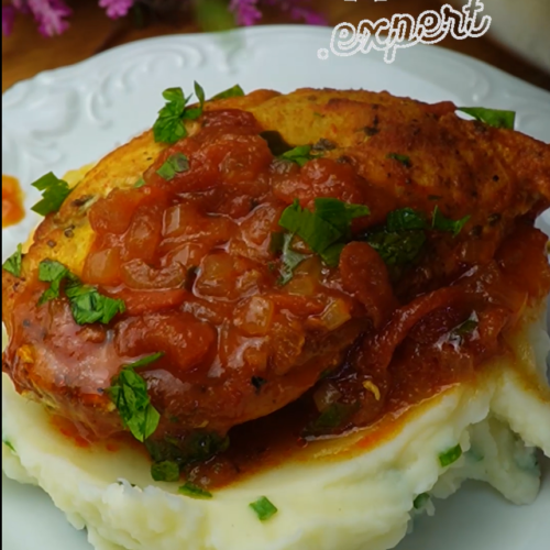 Chicken Breast with Red Sauce and Mashed Potatoes - Yummy Expert
