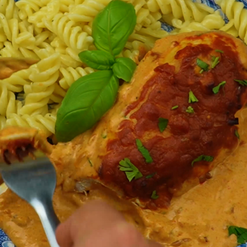 Creamy Paprika Chicken with Pasta - Yummy Expert