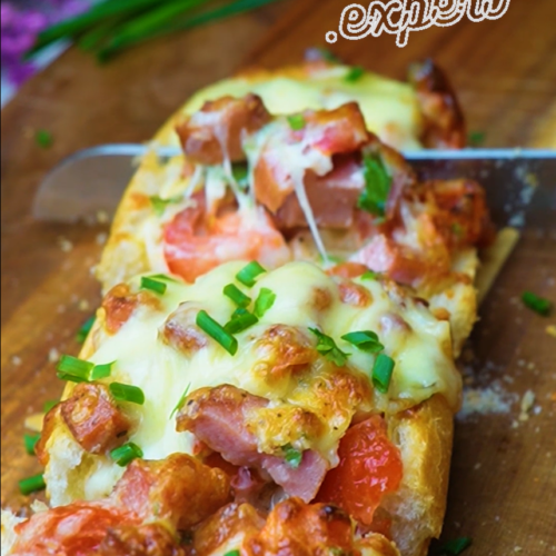 Sandwich cu Cârnați și Mozzarella (Sausage and Mozzarella Sandwich) - Yummy Expert