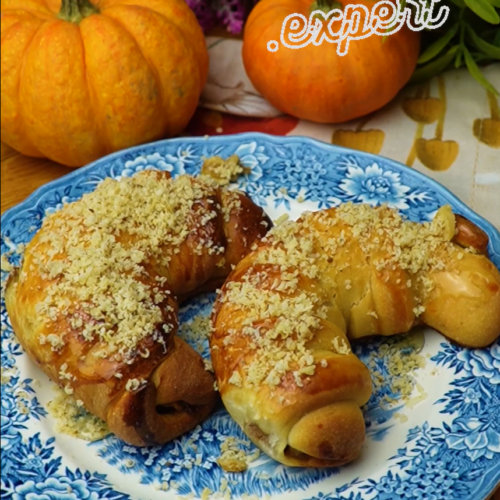 Apple and Walnut Croissants - Yummy Expert