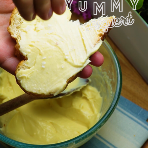 Classic Homemade Mayonnaise (Just Like Mom Used to Make) - Yummy Expert