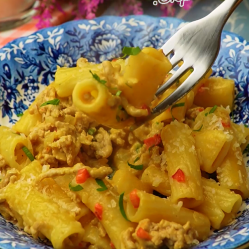 Creamy Minced Meat Pasta with Parmesan - Yummy Expert