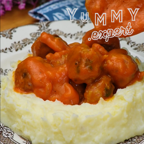 Crispy and Juicy Meatballs (Chifteluțe) - Yummy Expert