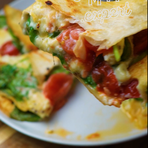 Healthy and Delicious Egg and Spinach Wrap - Yummy Expert
