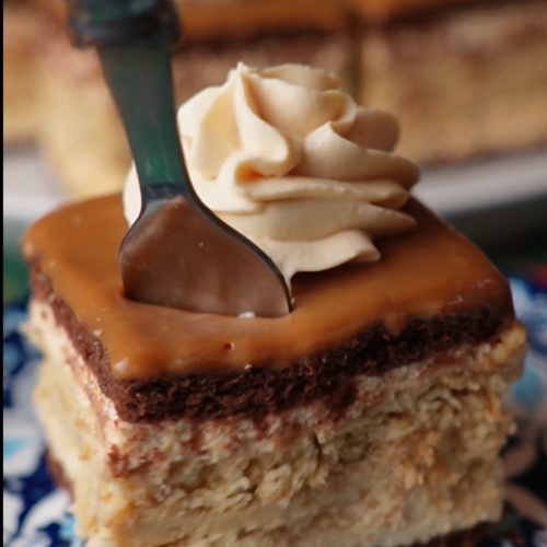 No-Bake Caramel Mascarpone Biscuit Cake - Yummy Expert