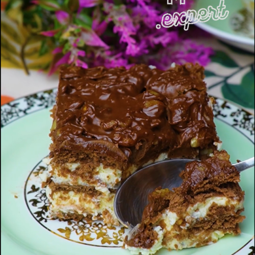 No-Bake Chocolate Biscuit Cake with Mascarpone and Walnut Topping - Yummy Expert